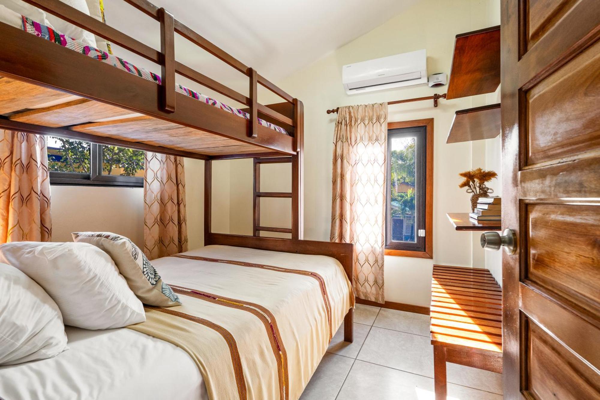 Coconut Row Boutique Hotel Hopkins Zimmer foto